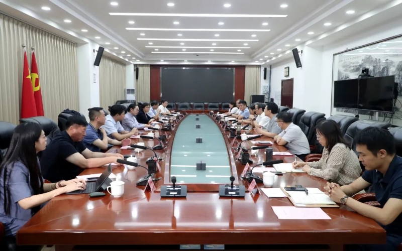 周波接待天津榮程祥泰投資控股集團有限公司、天津東疆綜合保稅區(qū)、天津市海河產(chǎn)業(yè)基金管理有限公司負責人一行