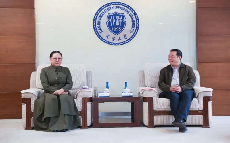 張榮華主席應(yīng)邀出席天津大學(xué)創(chuàng)業(yè)大講堂活動(dòng)，張君婷總裁作主題演講
